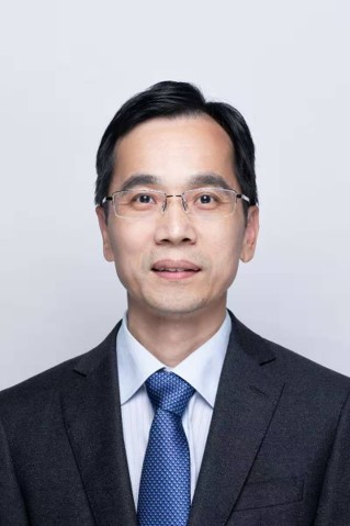 李吉平.jpg