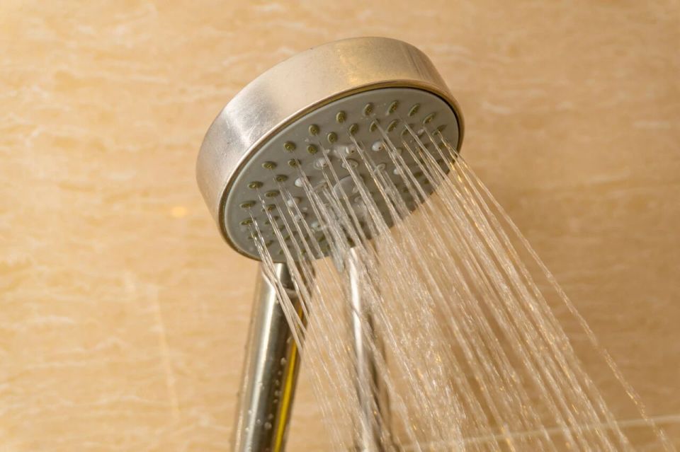 冬天到底多久洗一次澡？搓不搓泥？几类人不建议常洗